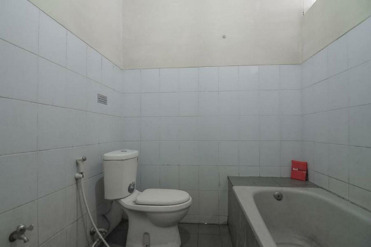 Reddoorz @ Maribaya Street Hotel Lembang Buitenkant foto