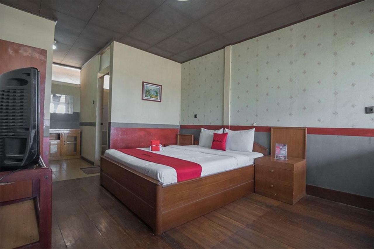 Reddoorz @ Maribaya Street Hotel Lembang Buitenkant foto